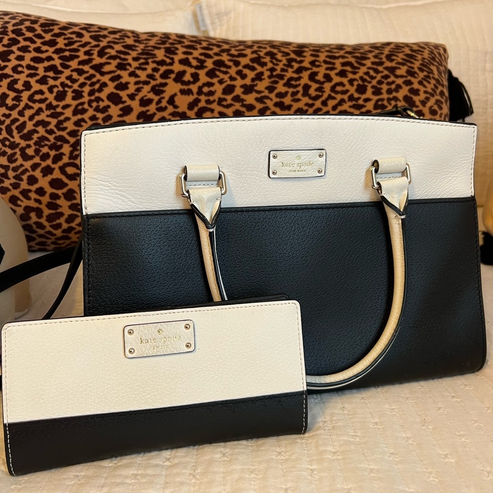 Kate Spade Black and White Women's Bag Set
